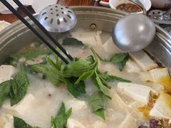 -15年老字号鑫鑫猪肚鸡·椰子鸡海南火锅(兴隆华侨农场店)