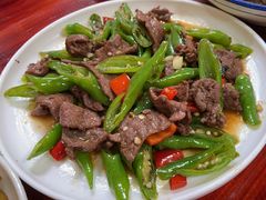 小炒黄牛肉-芦茨金富饭庄·25年老字号·专做稻草鸡