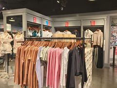 -Hollister(天环广场店)