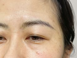 -一个差评成就的纹眉店
