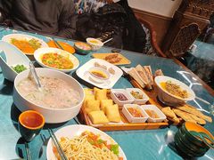 -乡村馕坑肉·烧烤·新疆菜·本地人更爱吃(阿勒泰首店)