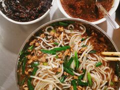 -正宗杨记普洱酸醋米线(总店)