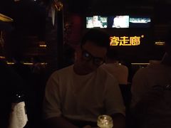 -啤客走廊