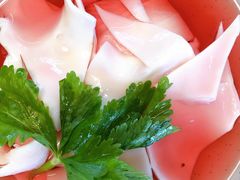 -茅草房·河畔园林火锅