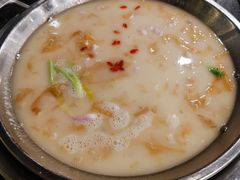 -老来福·非遗酸汤兔(凯旋路店)