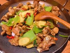-吃饭皇帝大土家民族菜(荟聚店)