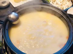 -大匠工房古船木艺术餐厅·猪肚鸡专门店(长白仙岛店)