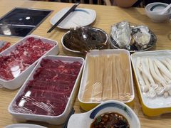 -杨老板·海鲜集市火锅·鲜切牛肉(中防万宝店)