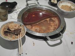 -嘎琉鲜切牛肉自助火锅