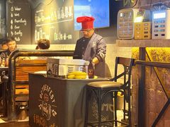 -麦凯伦烧烤·精酿超级工厂店(金桥总店)