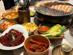 -草家酱蟹炭火烤肉店(珲春南路一店)
