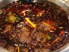 -肖肖酸萝卜鱼火锅(总店)