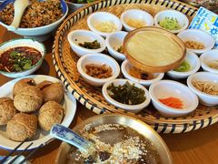 -包整·丝娃娃(一览甲秀楼风景店)