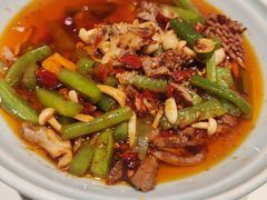 -皇城根·鲁菜济南菜·吊炉烤鸭·炒鸡鱼头(济南旗舰店)