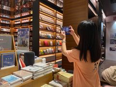 -上海三联书店READWAY(华中首店)