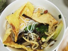 -丽丽三鲜螺蛳粉(田林路店)