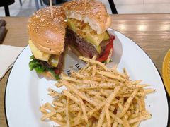 -HELLO 27 意面·沙拉·帕尼尼