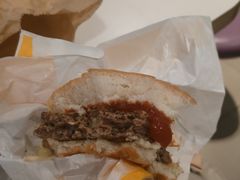 浓浓高达芝士双层吉士堡-麦当劳(一德路店)