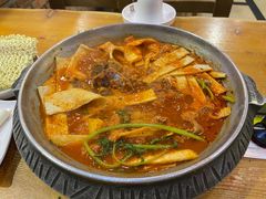 -喇喇排骨火锅·传统韩式脊骨汤(望京西园总店)