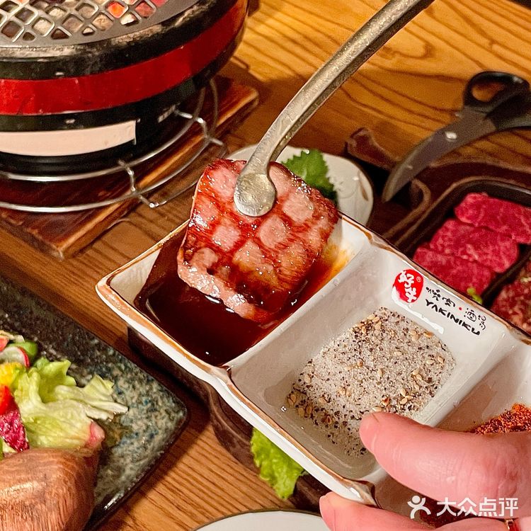 姐妹们日式烧肉吃起,新年冲一波!