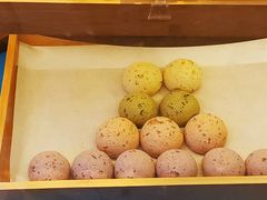 彩虹蛋爆浆麻薯-墨茉点心局(国金街店)