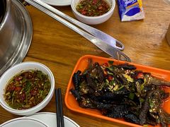 -广味炭炉鸡煲(宝业路分店)