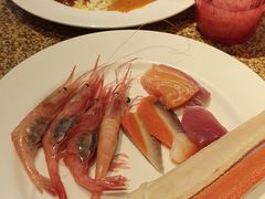 -怡咖啡海鲜自助餐厅(浦东香格里拉店)