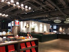 -光海书局(南京东路第一百货店)