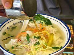 -长人馄饨铺(解放街店)