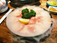 -明洞阿姨·韩式酱蟹烤肉·创意料理(三元桥店)