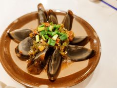 -李与白包子铺(桐梓林店)