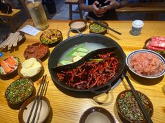 -乐闹闹重庆火鍋(民治店)