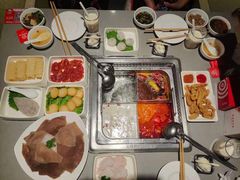 -海底捞火锅(八佰伴店)