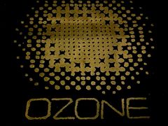 -OZONE 顶楼酒吧(香港丽思卡尔顿酒店)