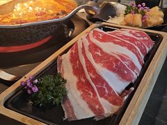 -湊湊火锅·茶憩(杭州湖滨银泰in77店)