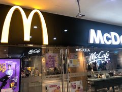 门面-麦当劳(中山公园龙之梦店)