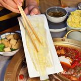藏在居民区里的重庆火锅店，蒜里甜牛肉串爱了‼️