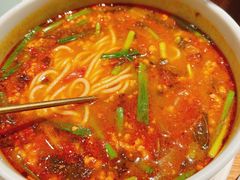 招牌小锅米线-一坐一忘云南菜(嘉里中心店)