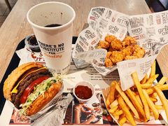 -The Habit Burger Grill 哈比特汉堡(复兴soho店)