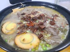 -花溪巷牛肉粉(泉城路店)