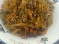 榨菜肉丝拌粉-老南昌粉面馆(绳金塔店)