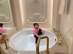 -白金汉爵大酒店-24小时餐厅