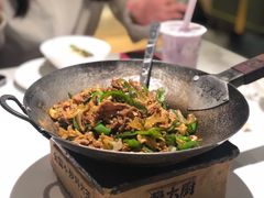 -费大厨辣椒炒肉(高铁吾悦广场店)