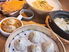 -馋三尺蟹粉小笼(人民广场店)