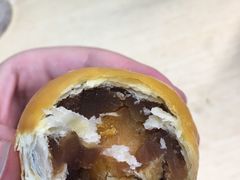 莲蓉蛋黄酥-鲍师傅糕点(春熙路店)
