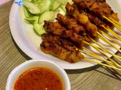 -东海岸人工湖美食村