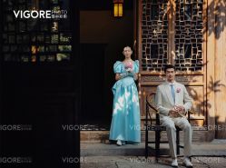 -雪中彩影婚纱摄影·微光艺术中心