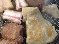 -肉甲韩国木炭烤肉(新壹街1店)