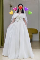 -Renee芮亦婚纱(原丽莎)