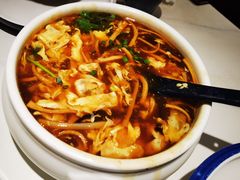 酸辣汤-额娘·春饼烤鸭(华北七楼创始店)